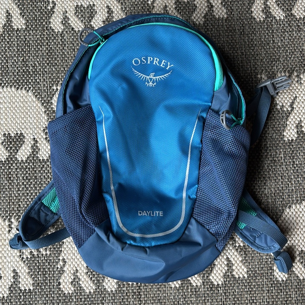 Osprey Daylite JR Pack, Kids Hiking-  Blue Wave